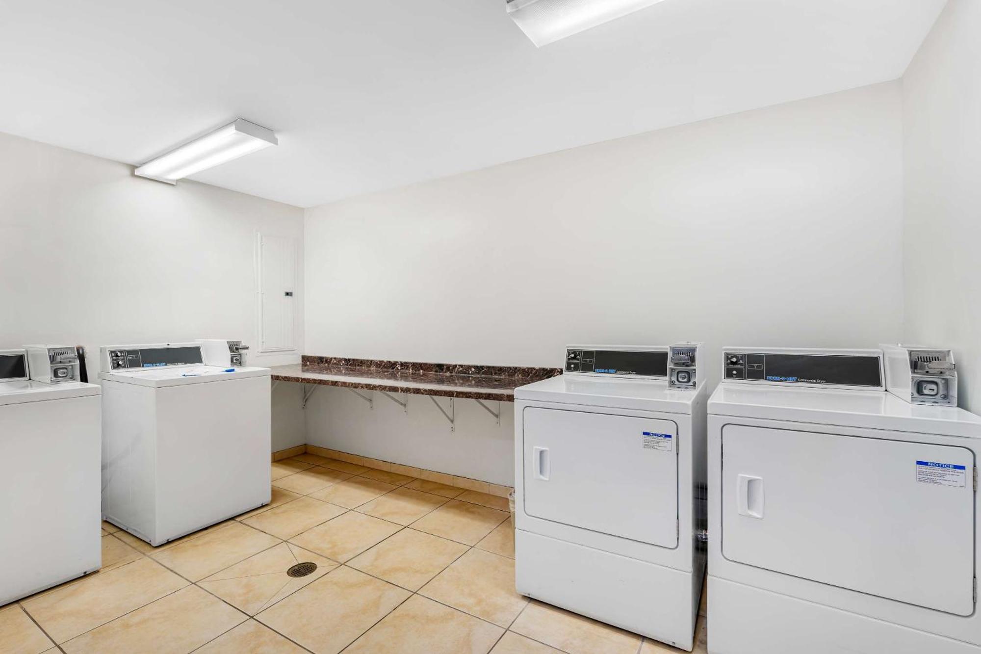 Comfort Inn Cockatoo Near Lax Airport Хоуторн Экстерьер фото